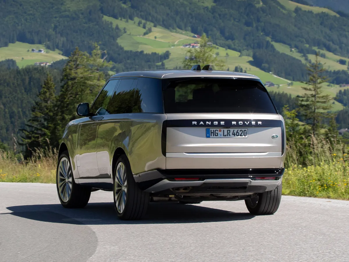 Land Rover Range Rover,autocango,china used car exporter,china ev exporter,chinese used car exporter,chinese used ev exporter