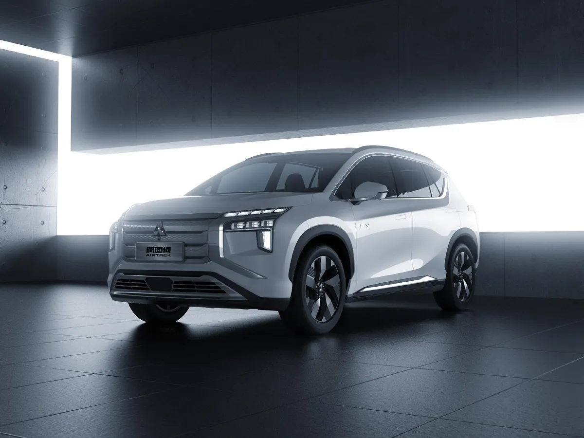 Mitsubishi Airtrek,autocango,china used car exporter,china ev exporter,chinese used car exporter,chinese used ev exporter