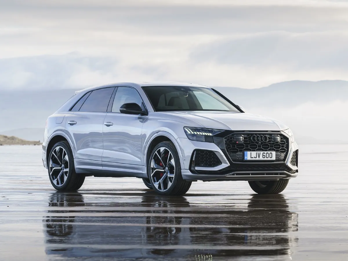 Audi RS Q8,autocango,china used car exporter,china ev exporter,chinese used car exporter,chinese used ev exporter