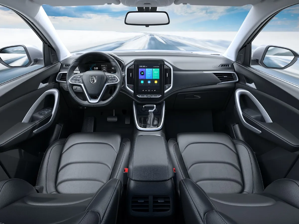 2018 BaoJun 530 1.8L 137HP L4 5AMT,autocango,china used car exporter,china ev exporter,chinese used car exporter,chinese used ev exporter