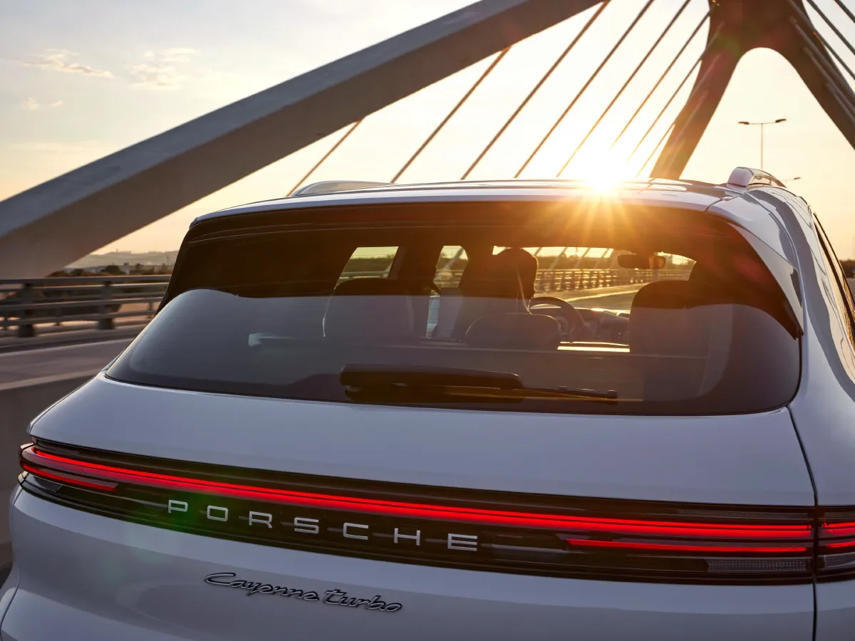 Porsche Cayenne,autocango,china used car exporter,china ev exporter,chinese used car exporter,chinese used ev exporter