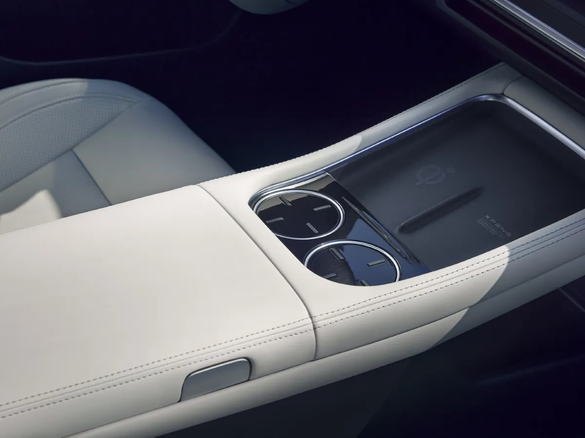 Xpeng P7,autocango,china used car exporter,china ev exporter,chinese used car exporter,chinese used ev exporter