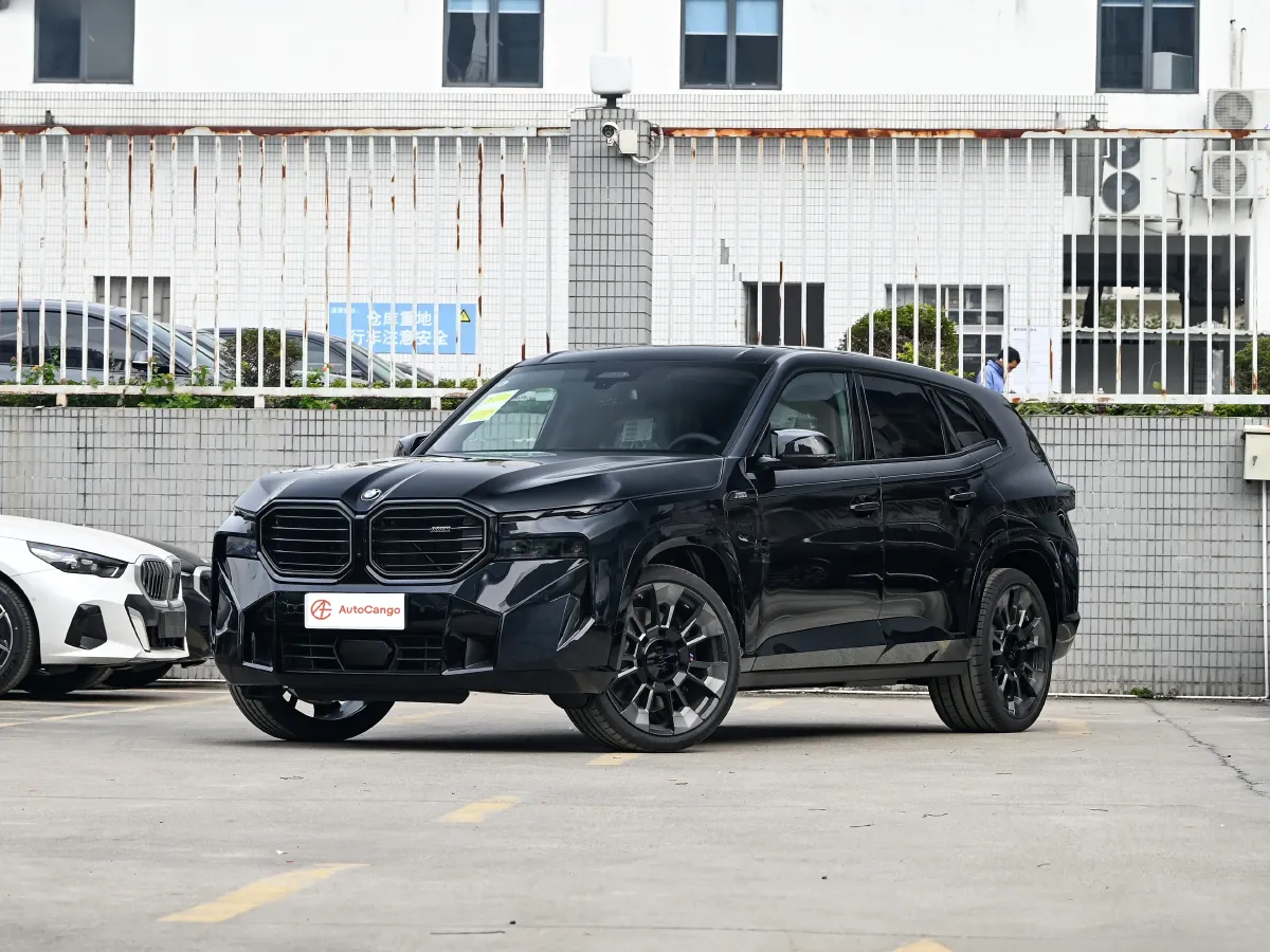 2023 BMW XM 4.4T 585HP V8 8AT PHEV 25.7KWH,autocango,china used car exporter,china ev exporter,chinese used car exporter,chinese used ev exporter