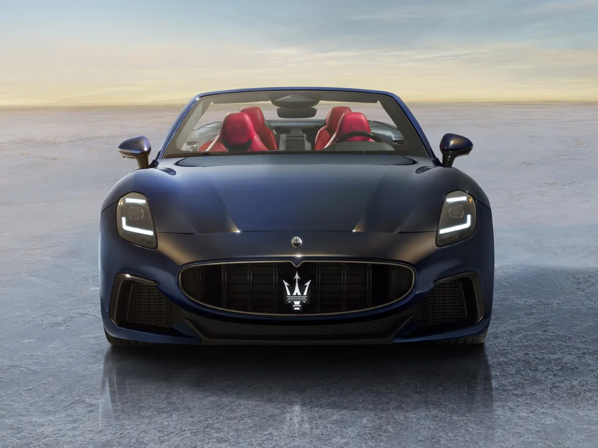 2024 Maserati GranCabrio 3.0T 551HP V6 8AT,autocango,china used car exporter,china ev exporter,chinese used car exporter,chinese used ev exporter