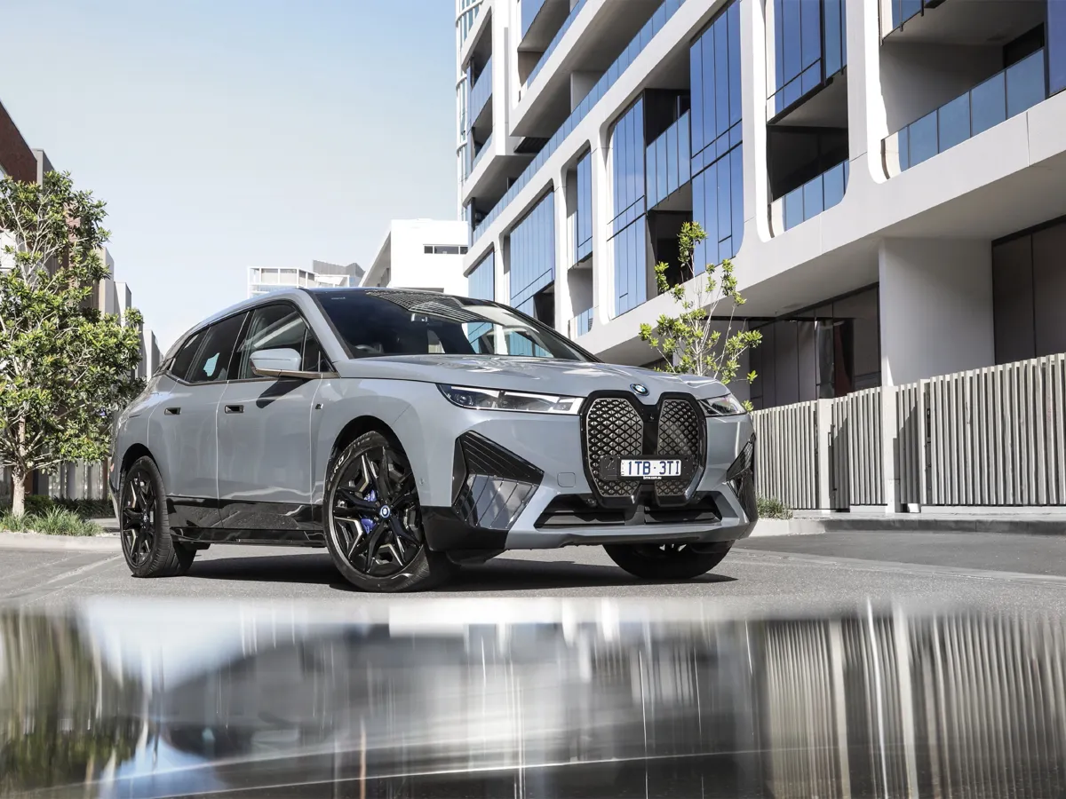 BMW iX,autocango,china used car exporter,china ev exporter,chinese used car exporter,chinese used ev exporter