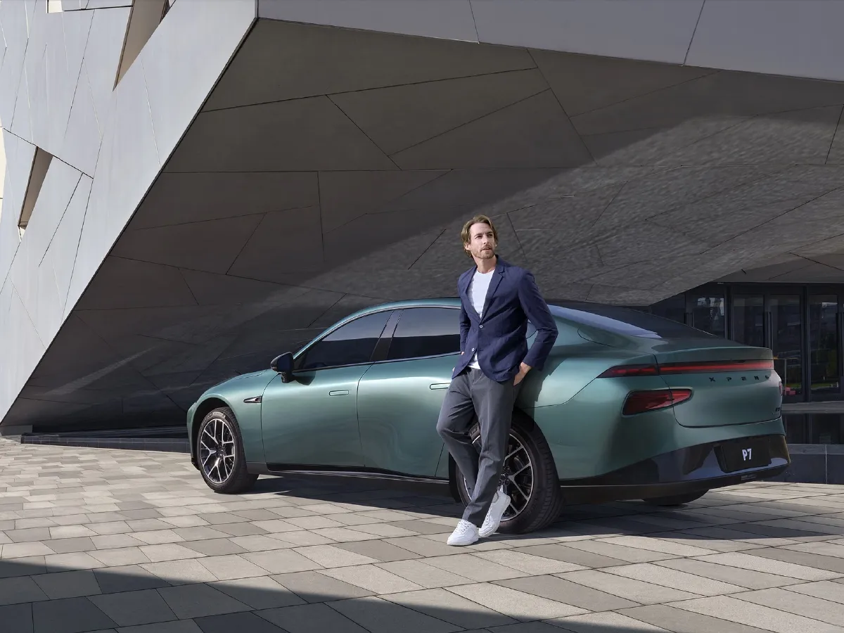 Xpeng P7,autocango,china used car exporter,china ev exporter,chinese used car exporter,chinese used ev exporter