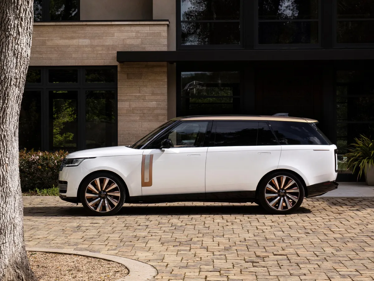 Land Rover Range Rover,autocango,china used car exporter,china ev exporter,chinese used car exporter,chinese used ev exporter