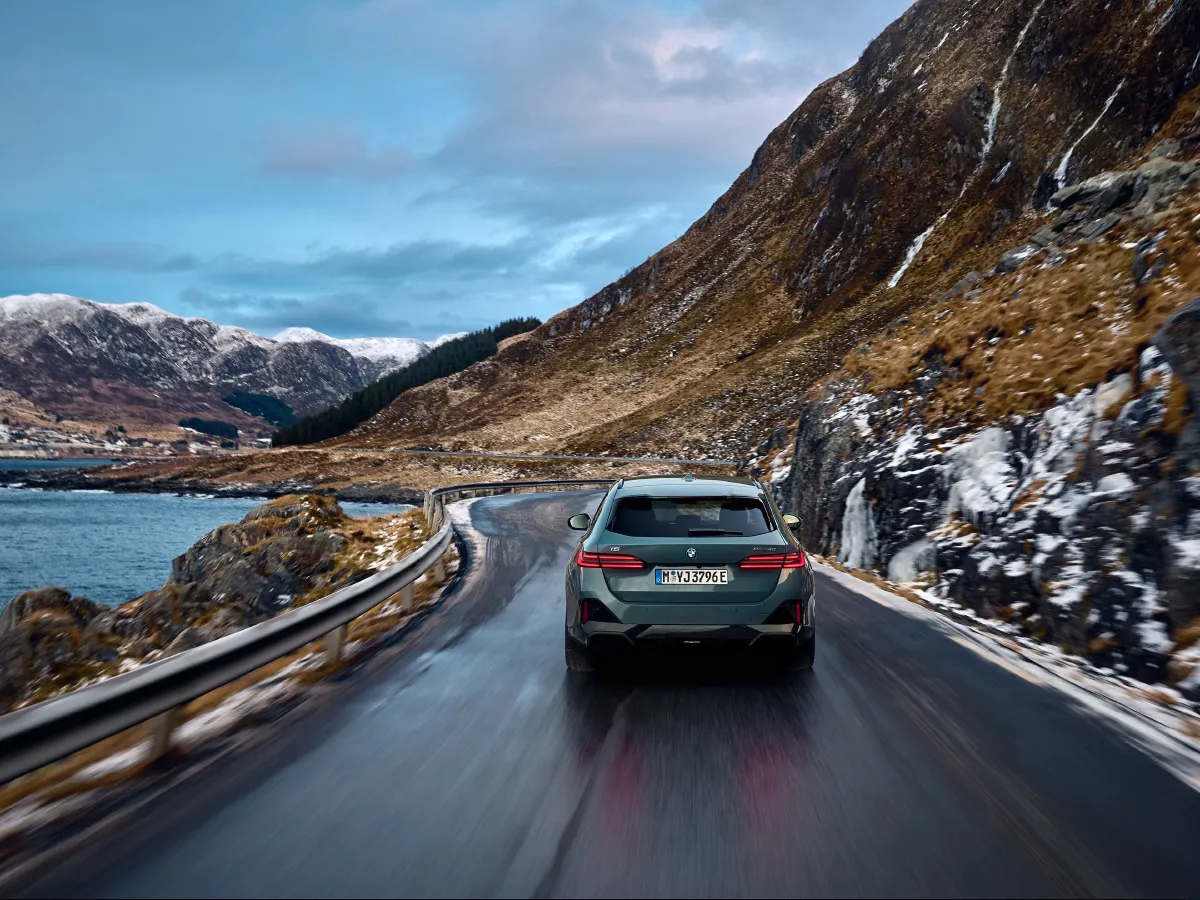 BMW i5,autocango,china used car exporter,china ev exporter,chinese used car exporter,chinese used ev exporter