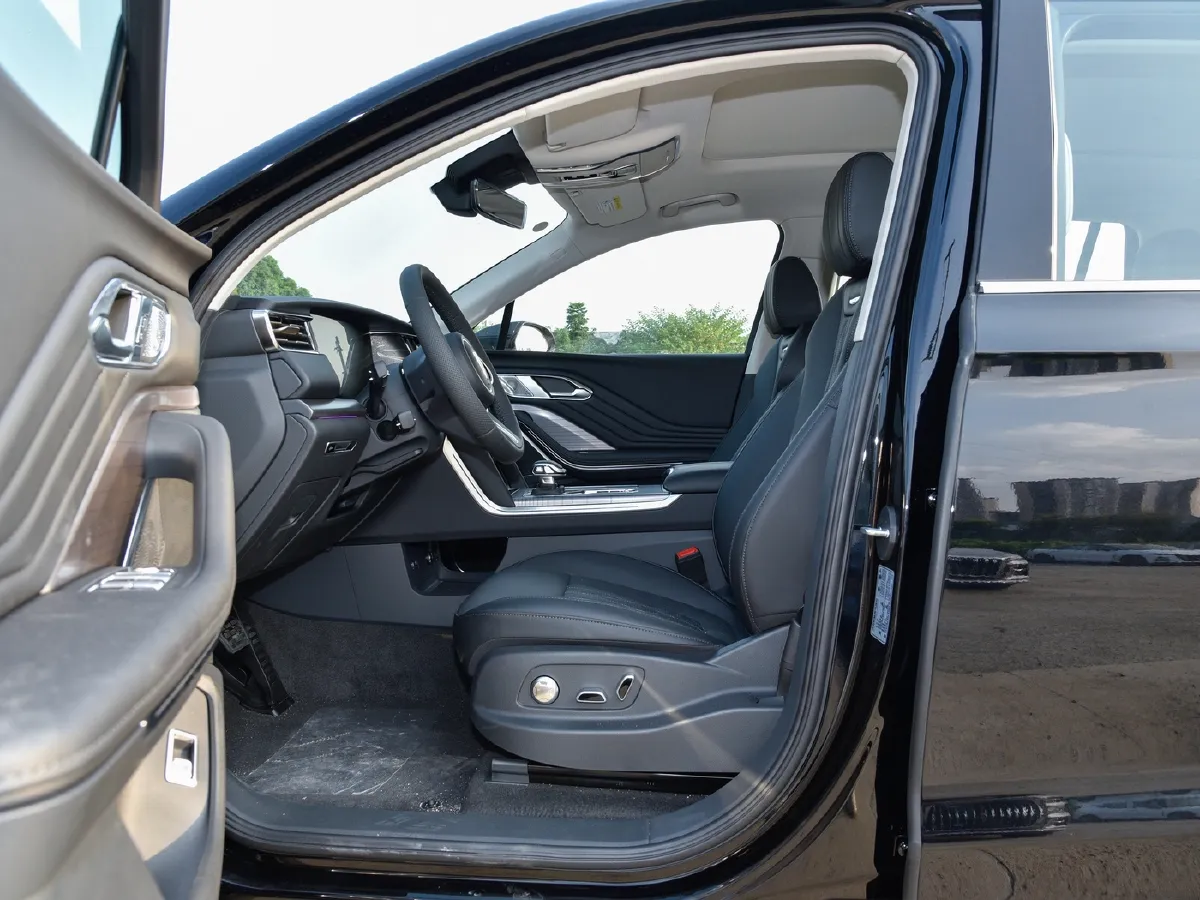 HongQi HS7,autocango,china used car exporter,china ev exporter,chinese used car exporter,chinese used ev exporter