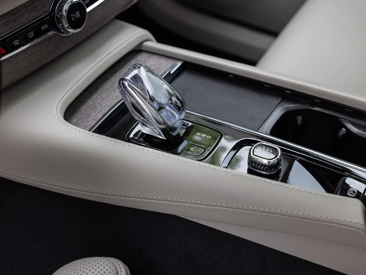 Volvo XC90 PHEV,autocango,china used car exporter,china ev exporter,chinese used car exporter,chinese used ev exporter Volvo XC90 PHEV,autocango,china used car exporter,china ev exporter,chinese used car exporter,chinese used ev exporter