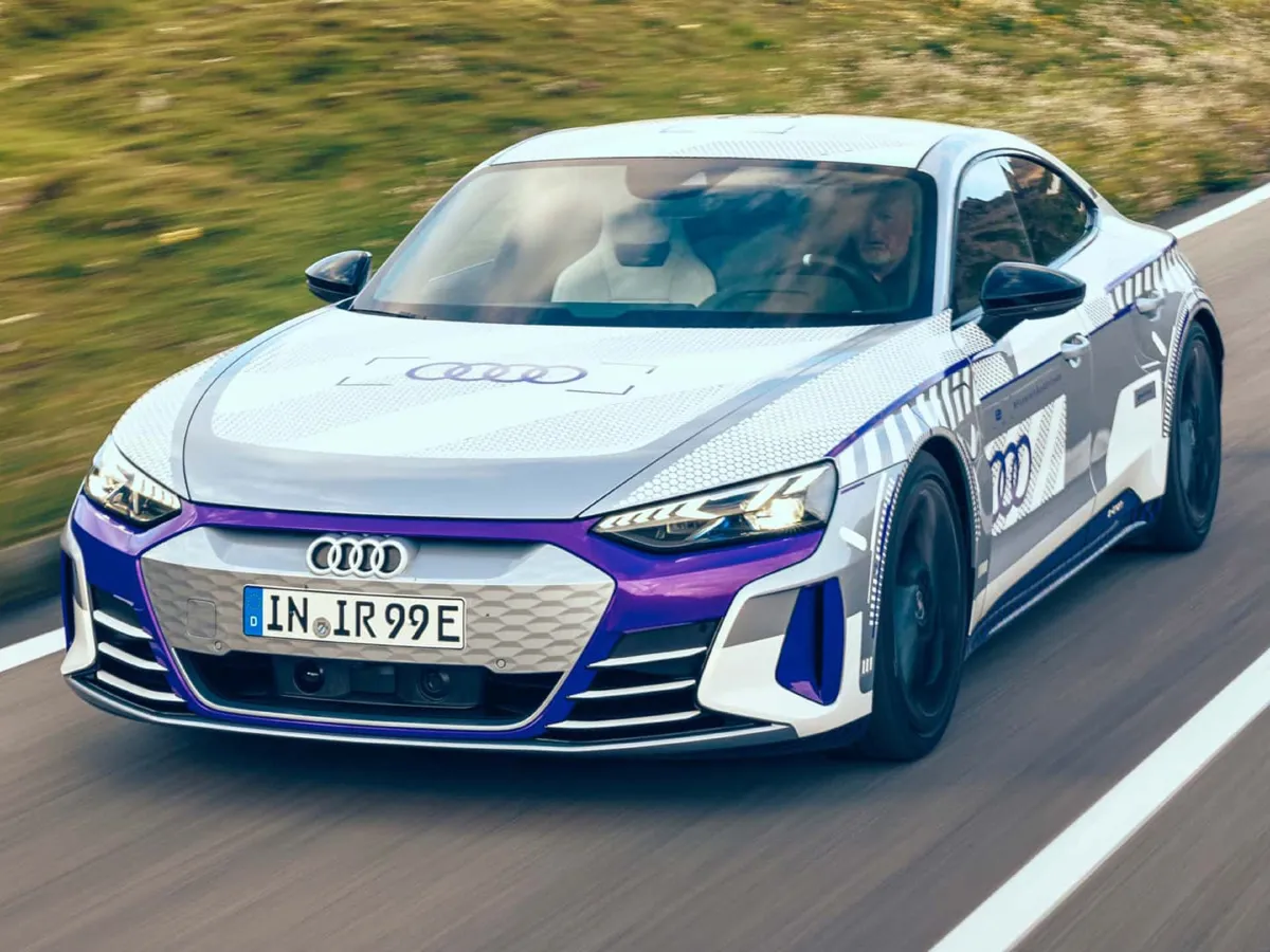 2023 Audi RS e-tron GT 2AT BEV 93.4KWH,autocango,china used car exporter,china ev exporter,chinese used car exporter,chinese used ev exporter