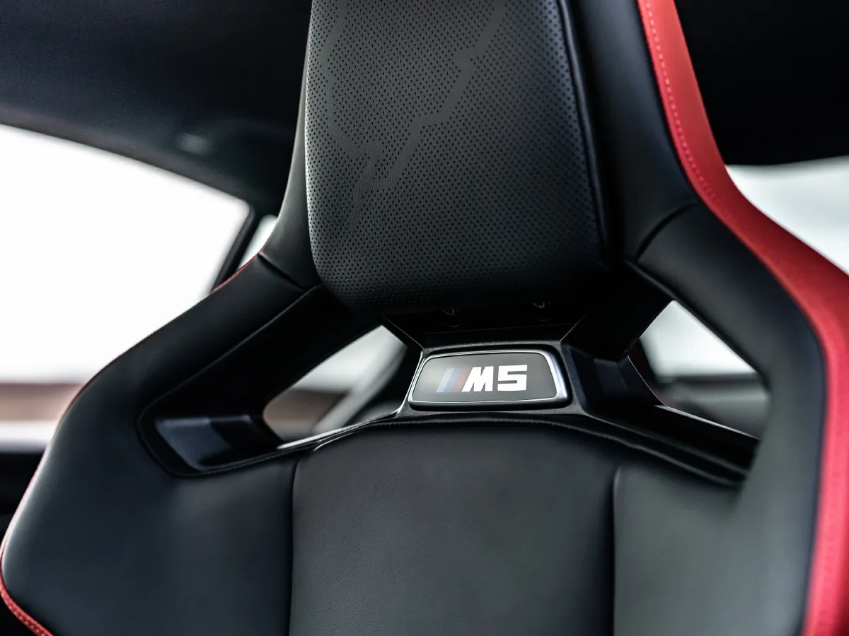 2012 BMW M5 4.4T 560HP V8 7DCT,autocango,china used car exporter,china ev exporter,chinese used car exporter,chinese used ev exporter