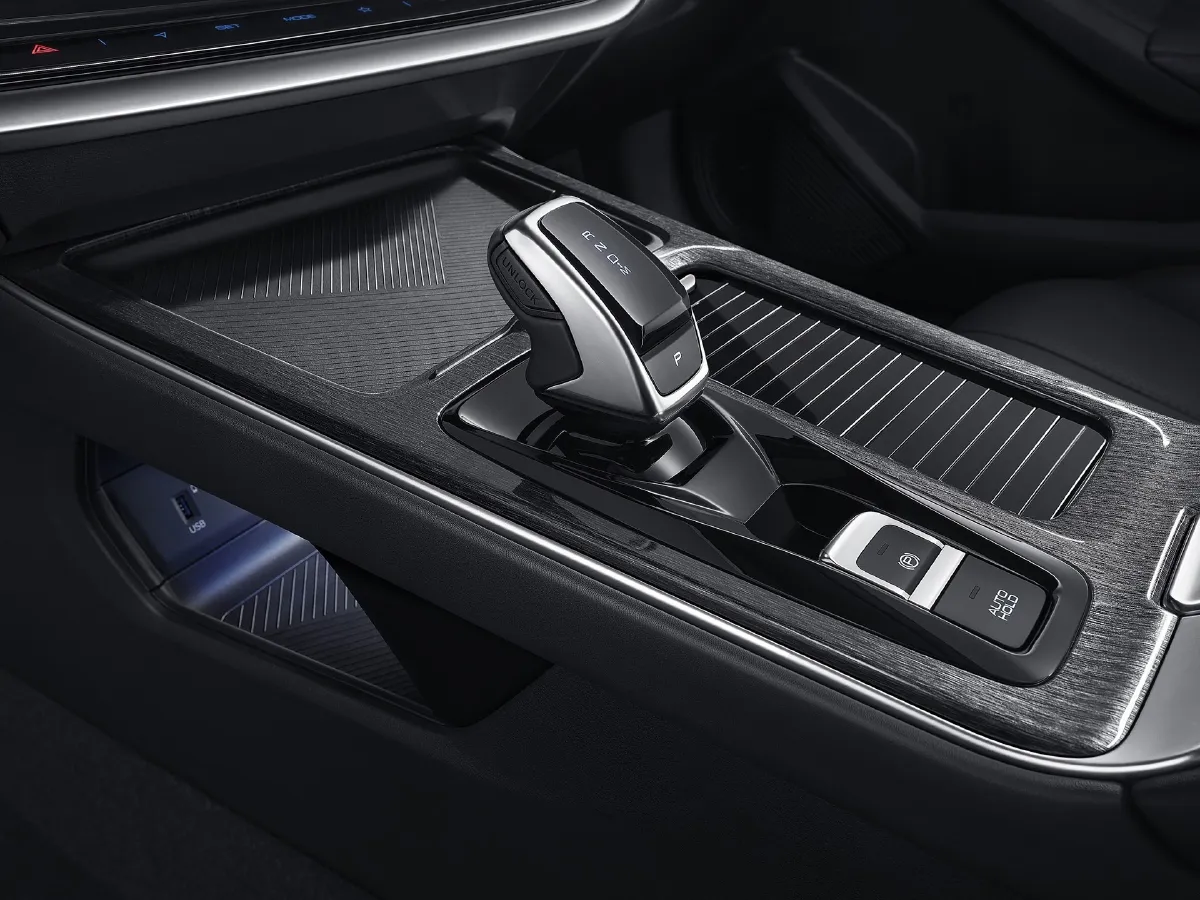 DongFeng Aeolus YiXuan MAX,autocango,china used car exporter,china ev exporter,chinese used car exporter,chinese used ev exporter