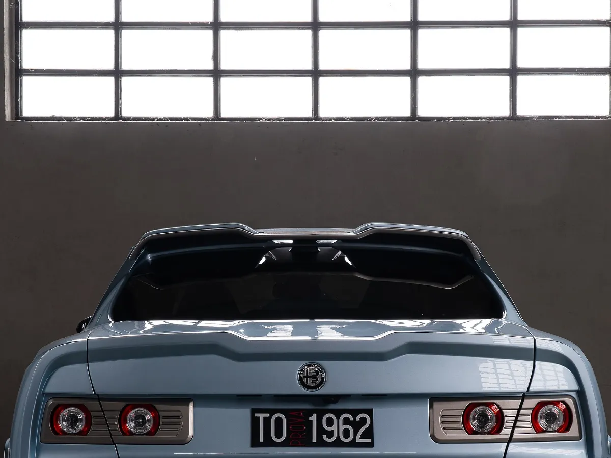 Alfa Romeo Giulia,autocango,china used car exporter,china ev exporter,chinese used car exporter,chinese used ev exporter