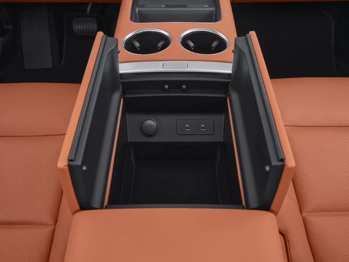 Li L7,autocango,china used car exporter,china ev exporter,chinese used car exporter,chinese used ev exporter