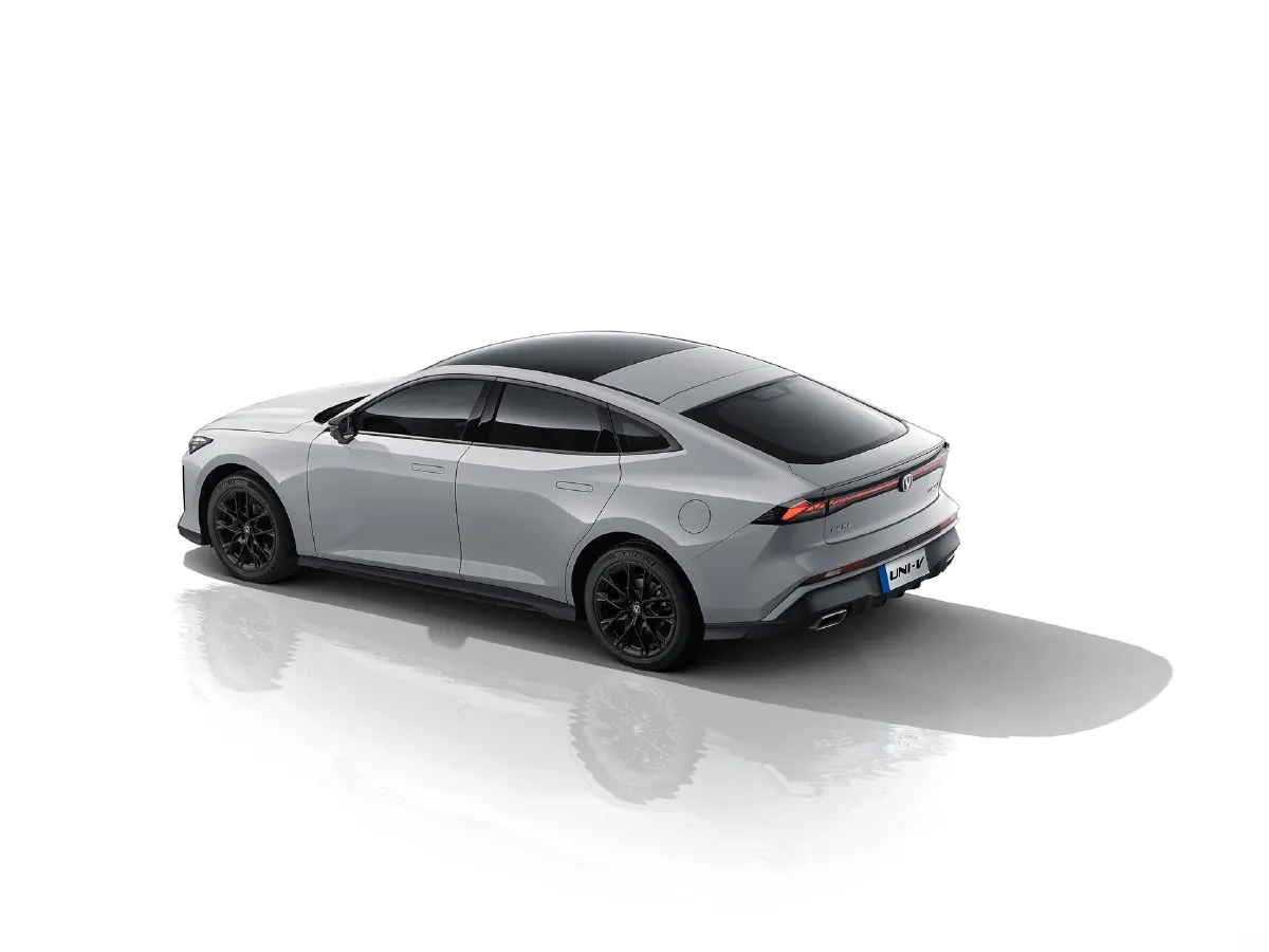 ChangAn UNI-V,autocango,china used car exporter,china ev exporter,chinese used car exporter,chinese used ev exporter