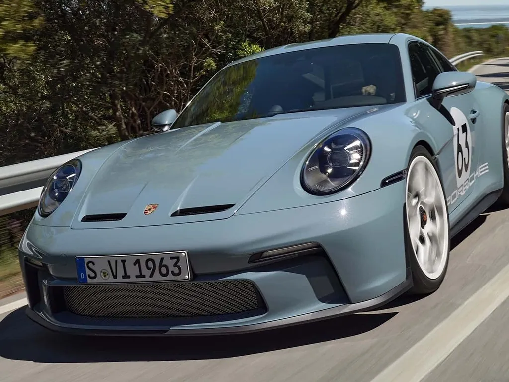 Porsche 911,autocango,china used car exporter,china ev exporter,chinese used car exporter,chinese used ev exporter