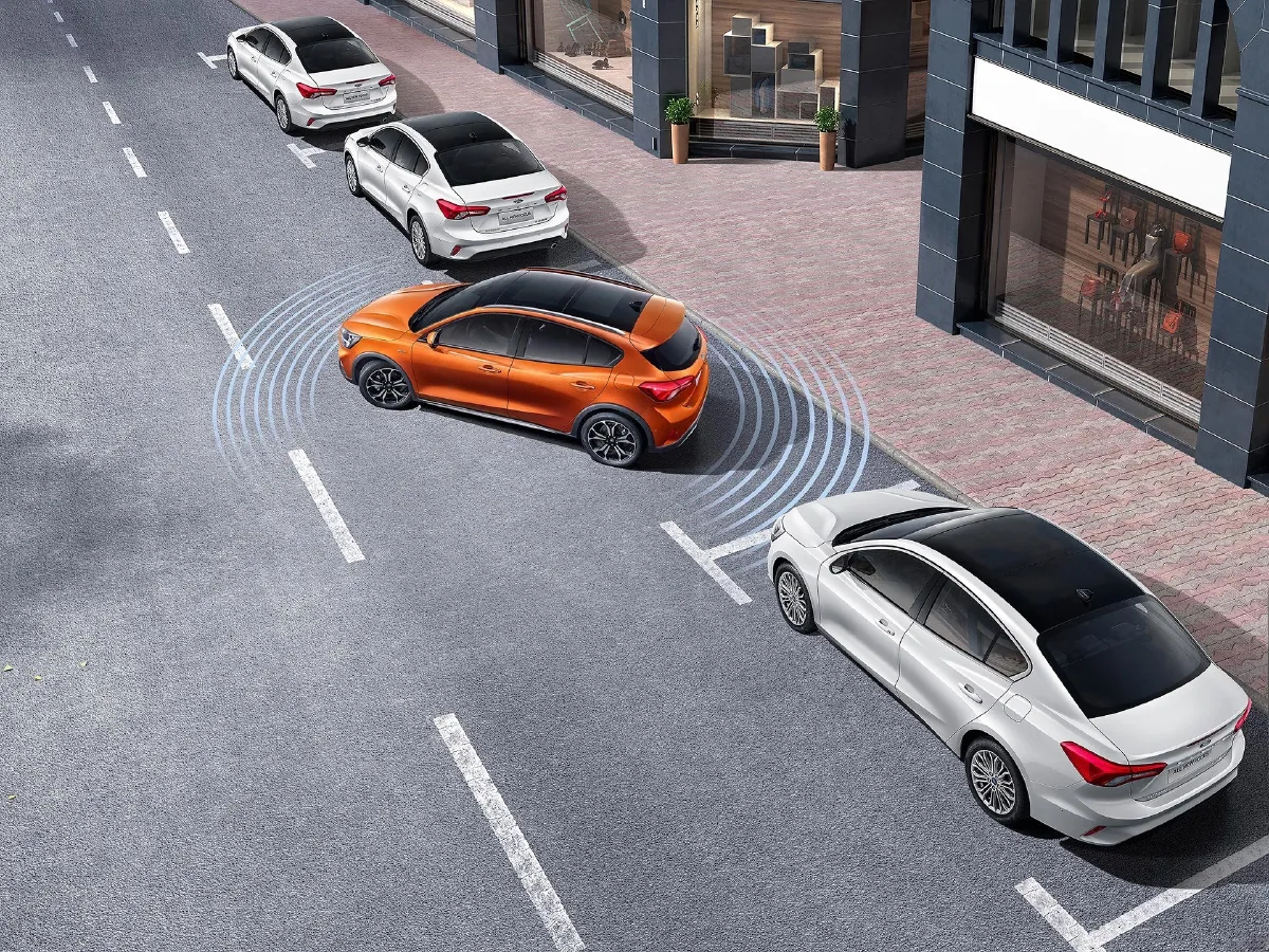 Ford Focus Active,autocango,china used car exporter,china ev exporter,chinese used car exporter,chinese used ev exporter