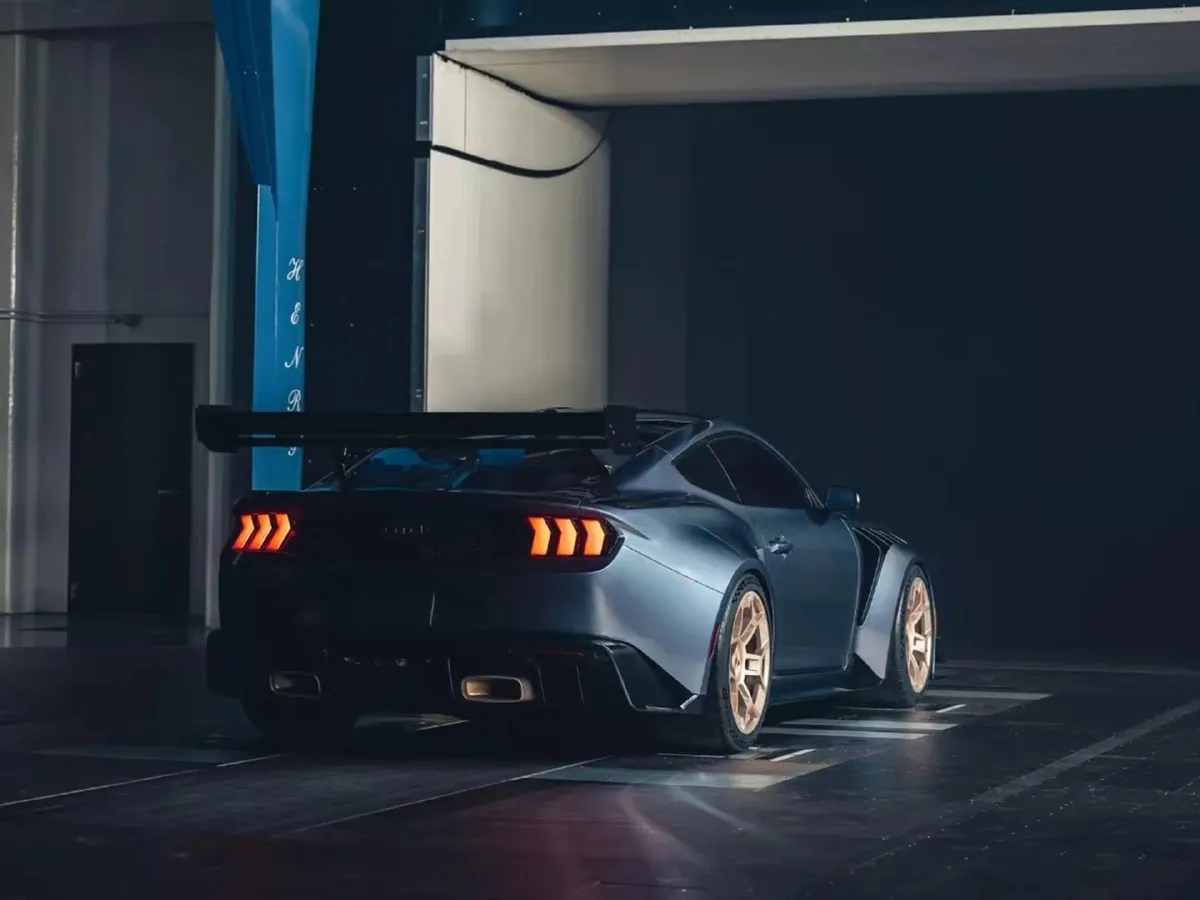 Ford Mustang,autocango,china used car exporter,china ev exporter,chinese used car exporter,chinese used ev exporter