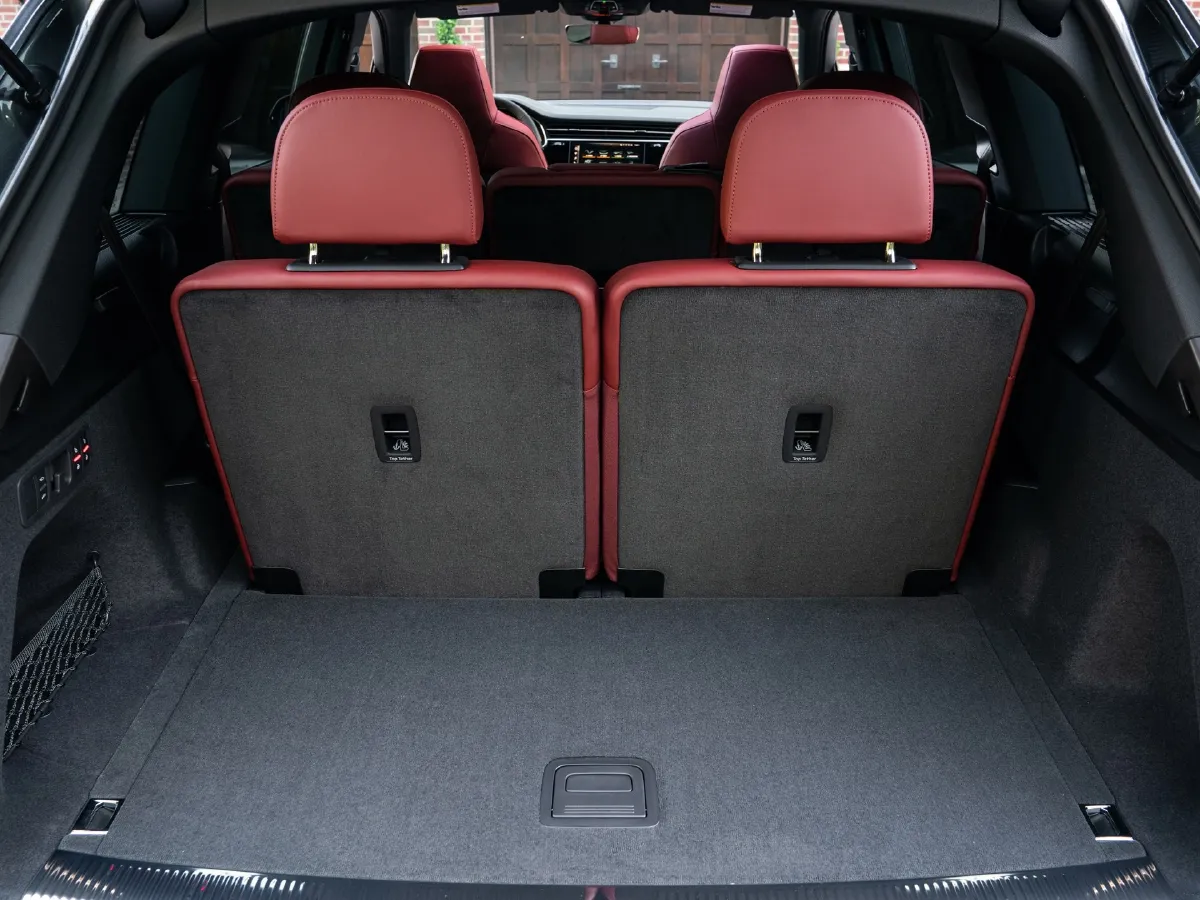 Audi SQ7,autocango,china used car exporter,china ev exporter,chinese used car exporter,chinese used ev exporter