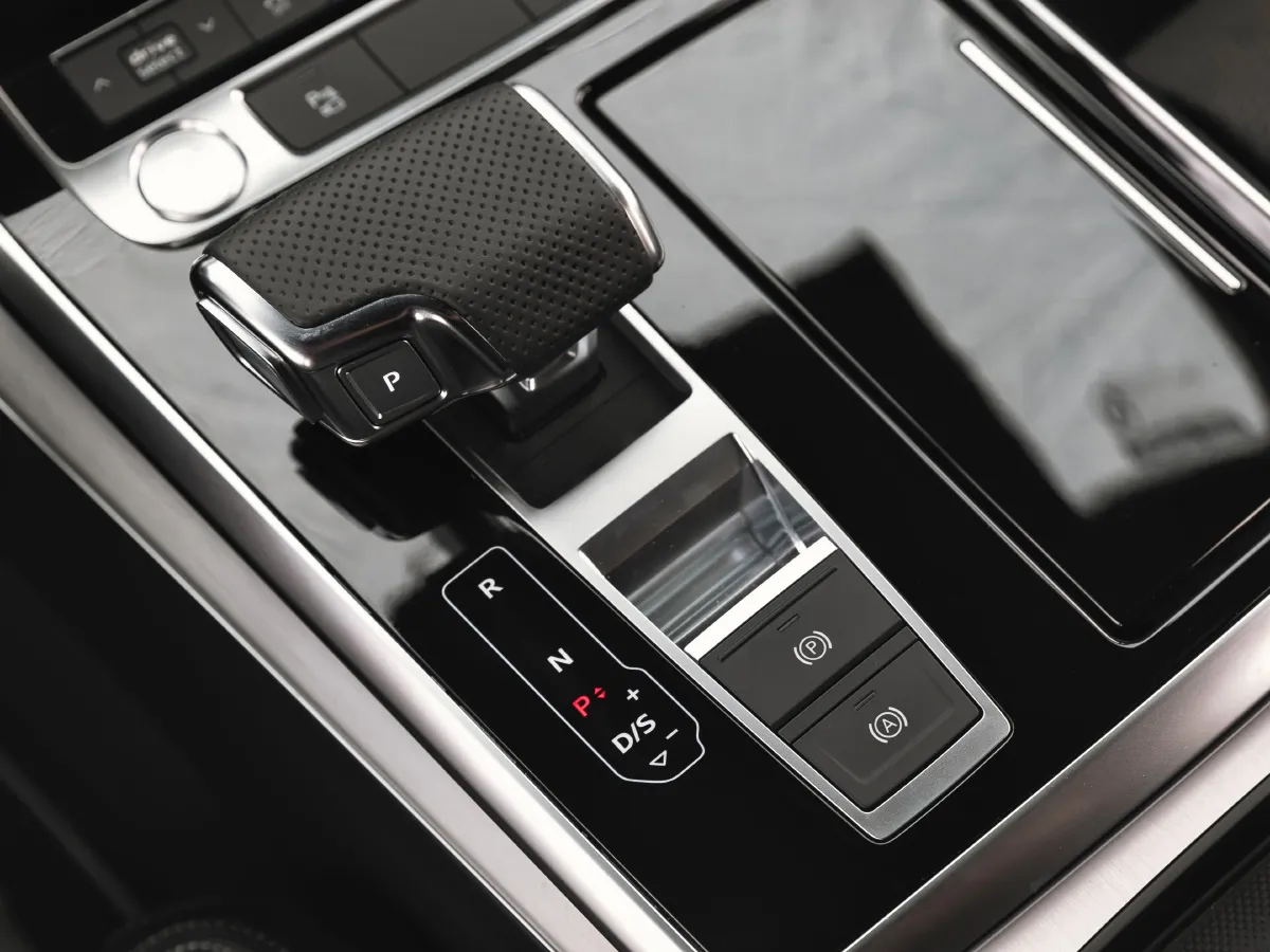 Audi Q7,autocango,china used car exporter,china ev exporter,chinese used car exporter,chinese used ev exporter