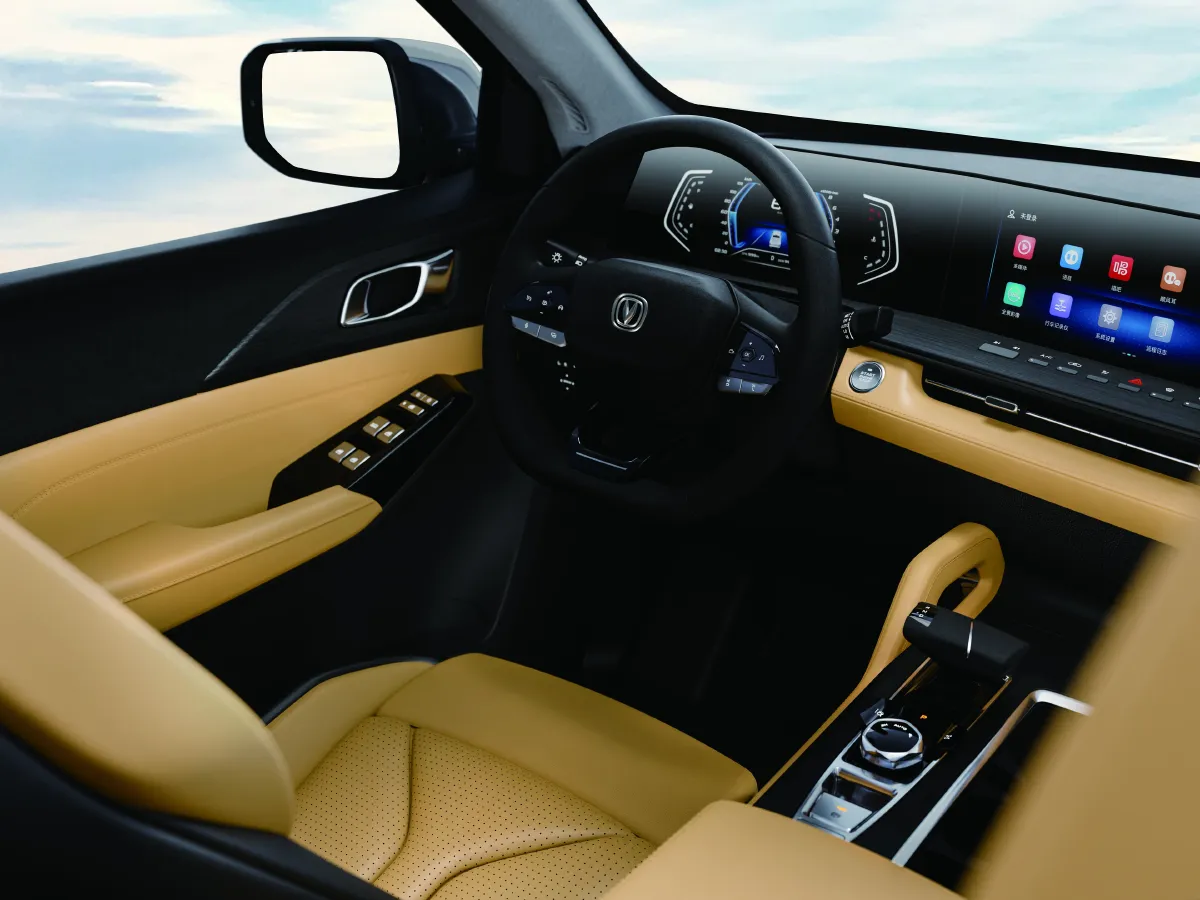 ChangAn LanTuoZhe,autocango,china used car exporter,china ev exporter,chinese used car exporter,chinese used ev exporter