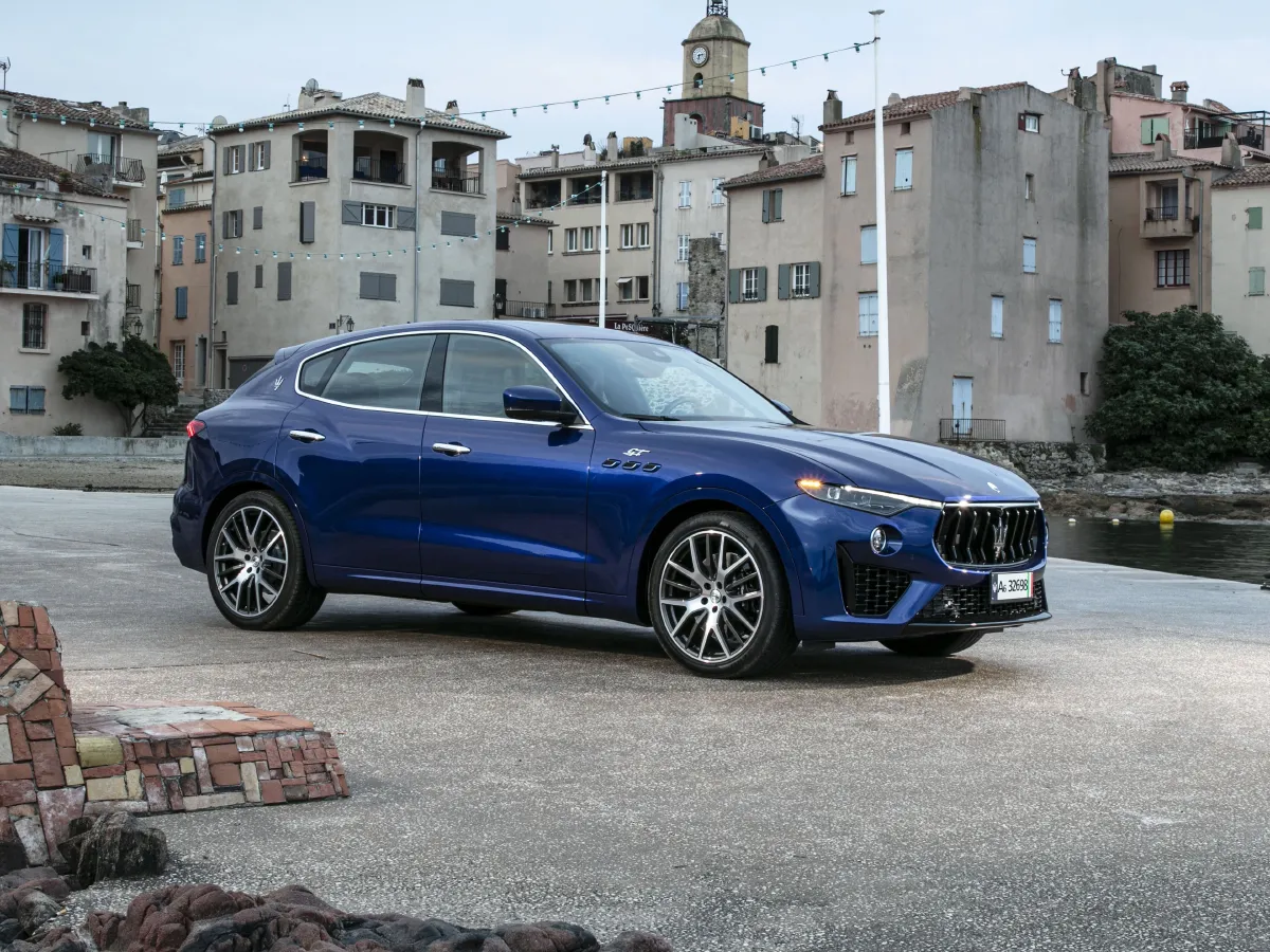 Maserati Levante,autocango,china used car exporter,china ev exporter,chinese used car exporter,chinese used ev exporter
