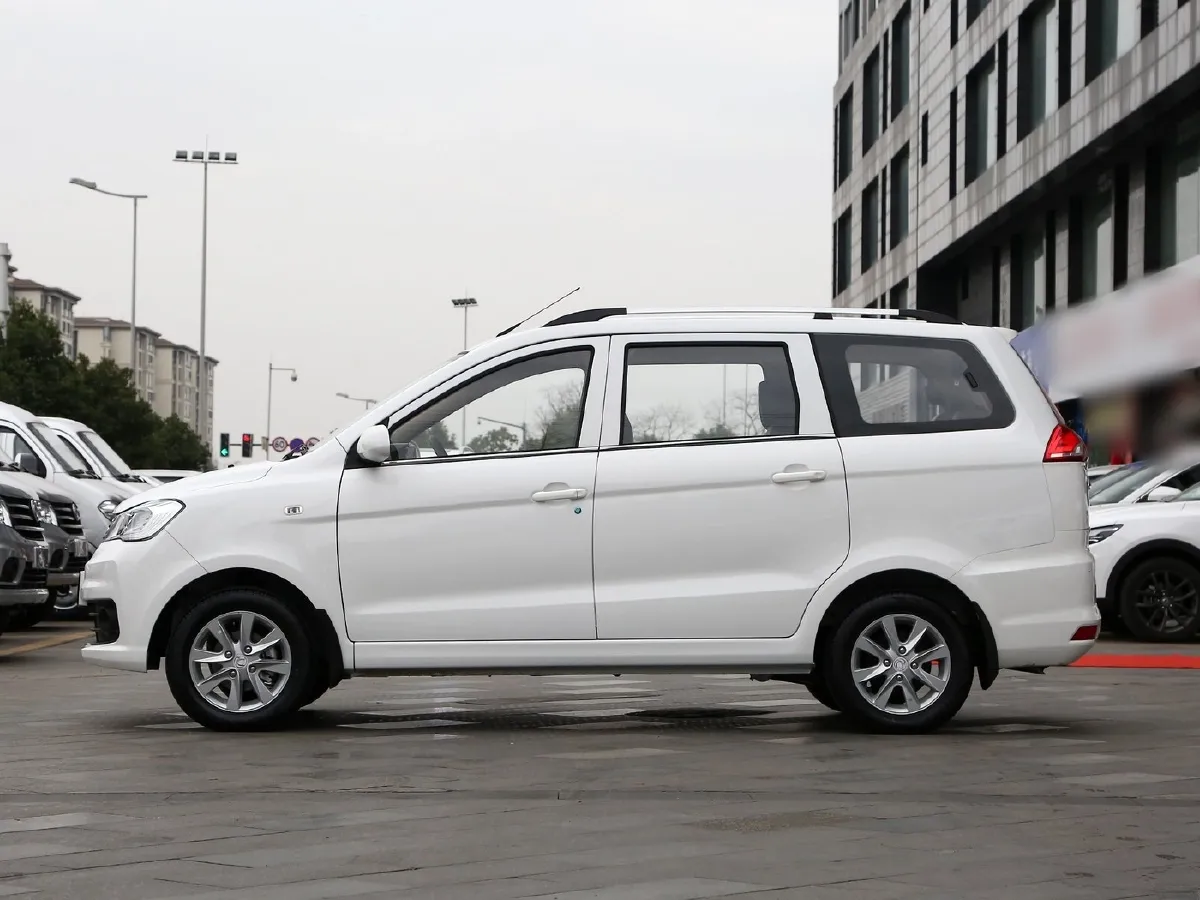 DongFeng Fengon Fengon 330,autocango,china used car exporter,china ev exporter,chinese used car exporter,chinese used ev exporter