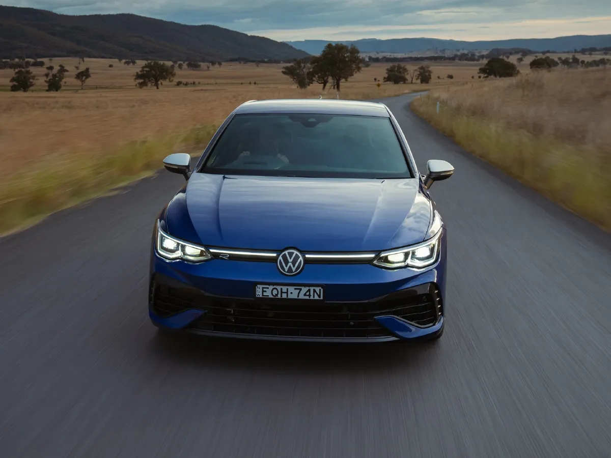 2011 Volkswagen Golf 2.0T 256HP L4 6DCT,autocango,china used car exporter,china ev exporter,chinese used car exporter,chinese used ev exporter