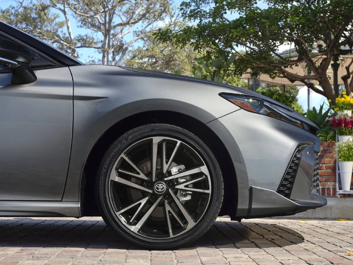 Toyota Camry,autocango,china used car exporter,china ev exporter,chinese used car exporter,chinese used ev exporter