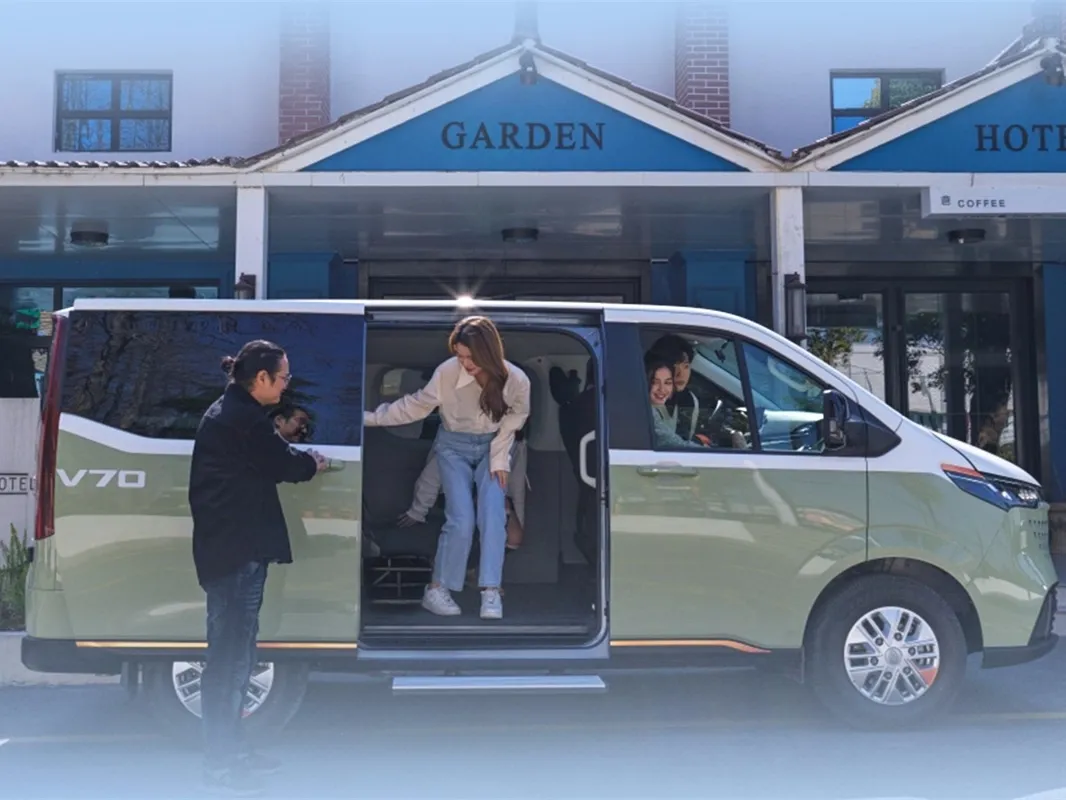 MAXUS XinTu V70,autocango,china used car exporter,china ev exporter,chinese used car exporter,chinese used ev exporter