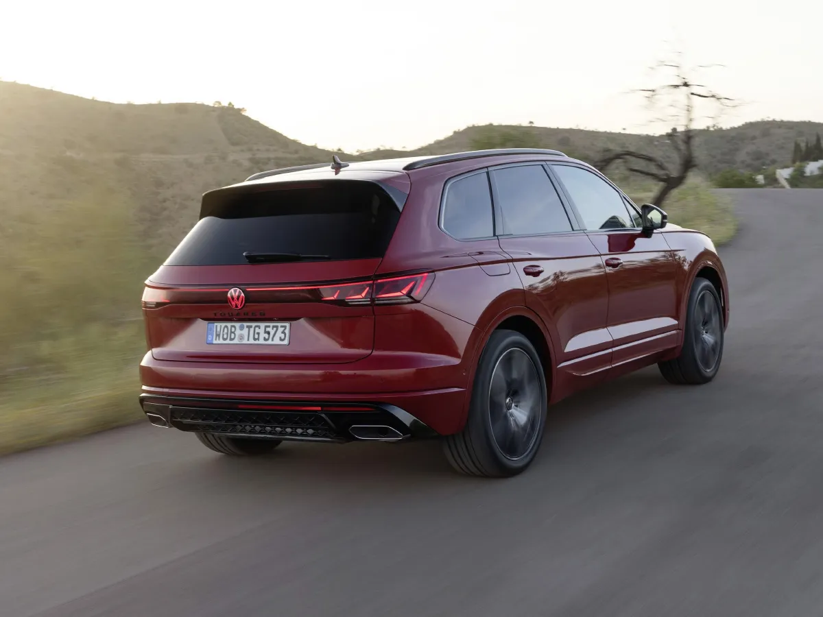 Volkswagen Touareg,autocango,china used car exporter,china ev exporter,chinese used car exporter,chinese used ev exporter