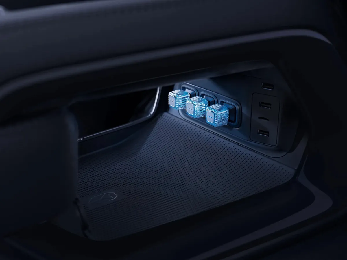 FangChengBao Bao 5,autocango,china used car exporter,china ev exporter,chinese used car exporter,chinese used ev exporter