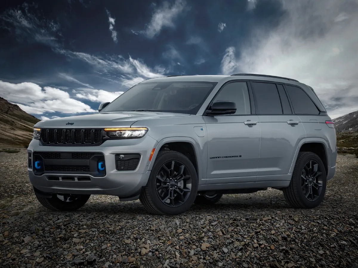 Jeep Grand Cherokee 4XE,autocango,china used car exporter,china ev exporter,chinese used car exporter,chinese used ev exporter