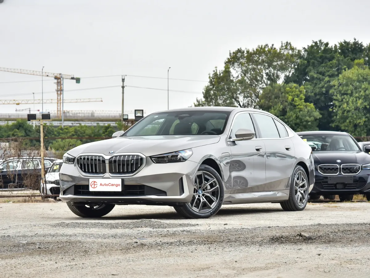 BMW i5,autocango,china used car exporter,china ev exporter,chinese used car exporter,chinese used ev exporter