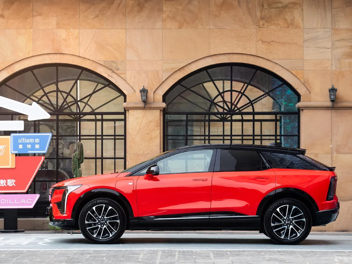 Cadillac OPTIQ,autocango,china used car exporter,china ev exporter,chinese used car exporter,chinese used ev exporter