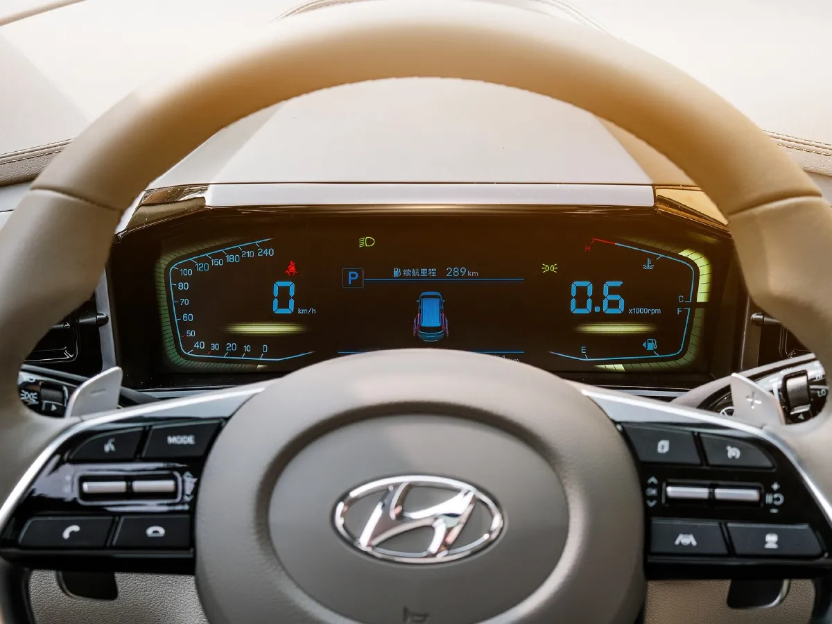 Hyundai Custo,autocango,china used car exporter,china ev exporter,chinese used car exporter,chinese used ev exporter