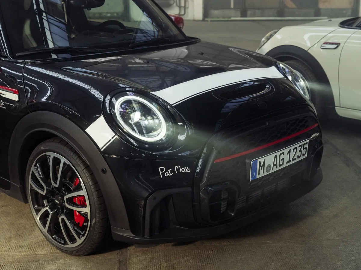MINI JCW,autocango,china used car exporter,china ev exporter,chinese used car exporter,chinese used ev exporter