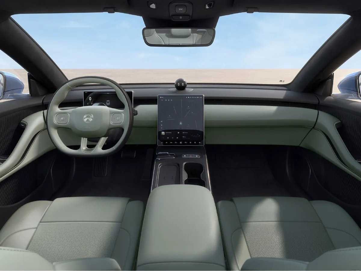 NIO ET5,autocango,china used car exporter,china ev exporter,chinese used car exporter,chinese used ev exporter