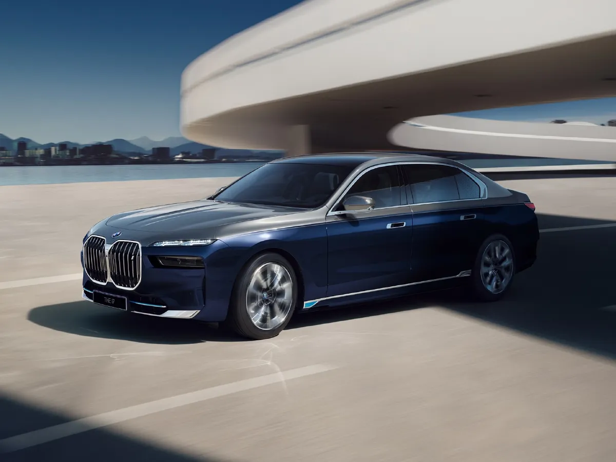 BMW i7,autocango,china used car exporter,china ev exporter,chinese used car exporter,chinese used ev exporter