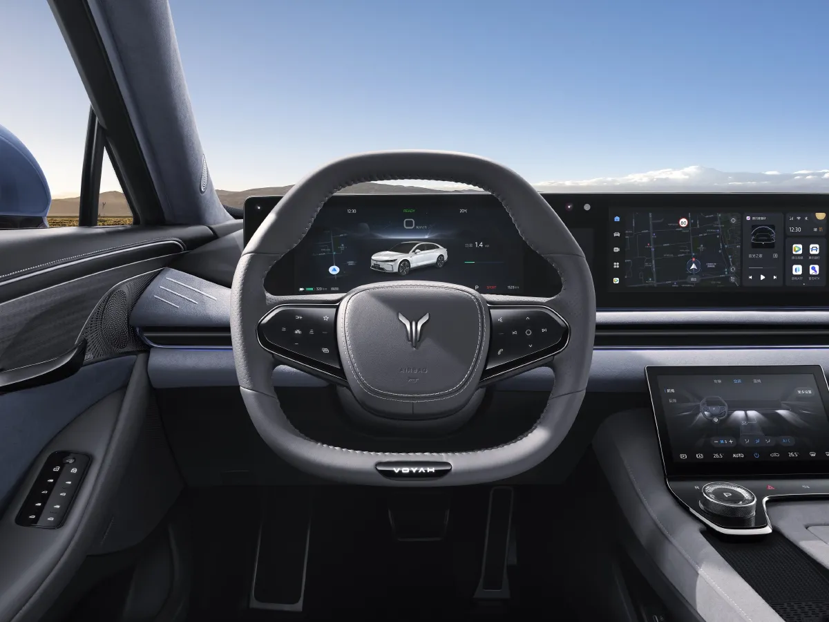 Voyah ZhuiGuang,autocango,china used car exporter,china ev exporter,chinese used car exporter,chinese used ev exporter