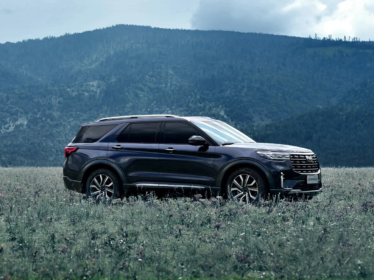 Ford Explorer,autocango,china used car exporter,china ev exporter,chinese used car exporter,chinese used ev exporter