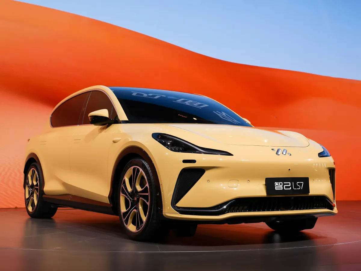 IM LS7,autocango,china used car exporter,china ev exporter,chinese used car exporter,chinese used ev exporter