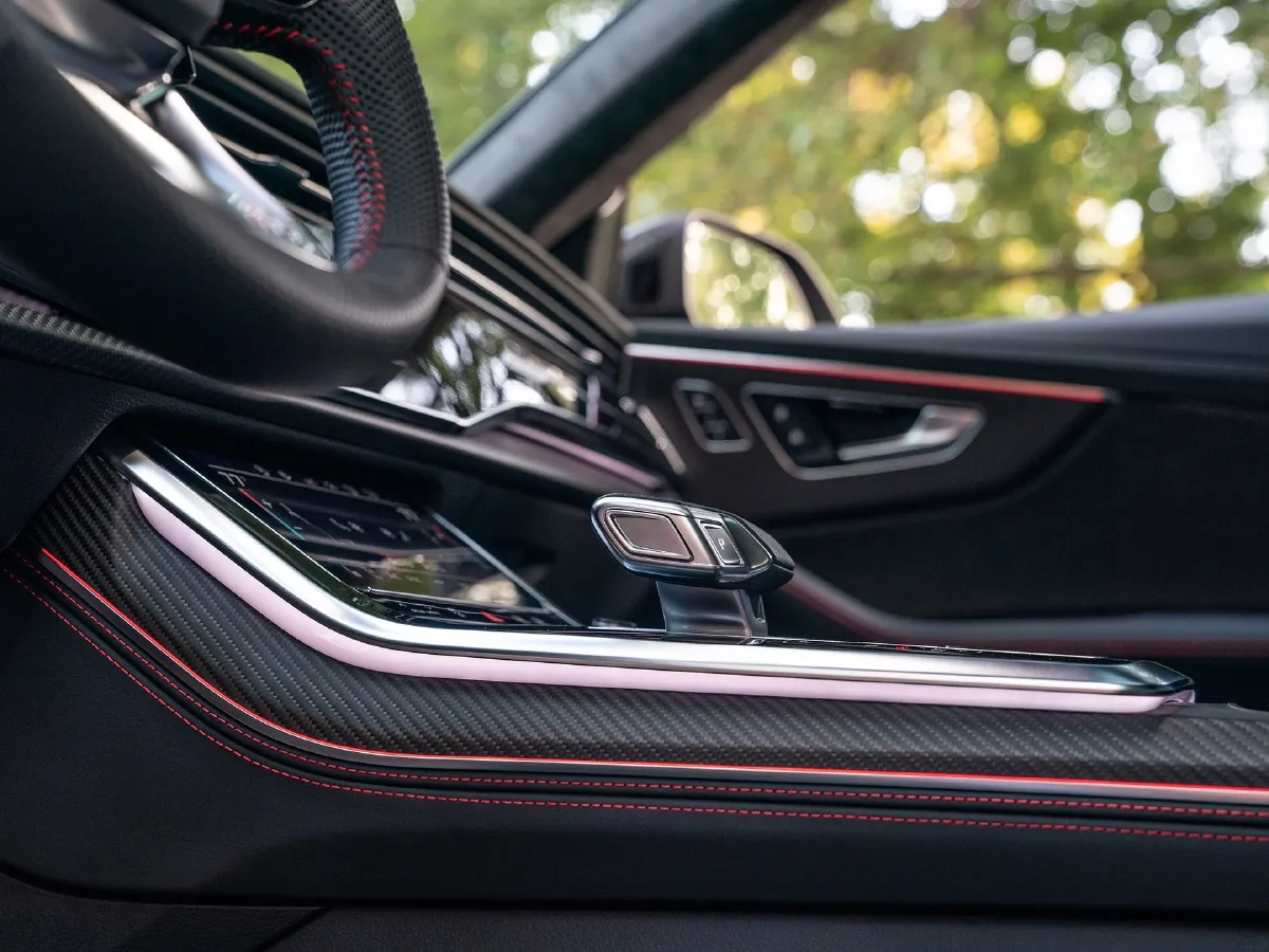 Audi RS Q8,autocango,china used car exporter,china ev exporter,chinese used car exporter,chinese used ev exporter