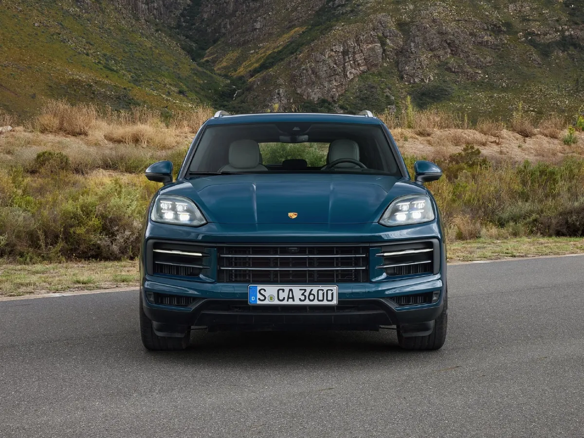 Porsche Cayenne,autocango,china used car exporter,china ev exporter,chinese used car exporter,chinese used ev exporter