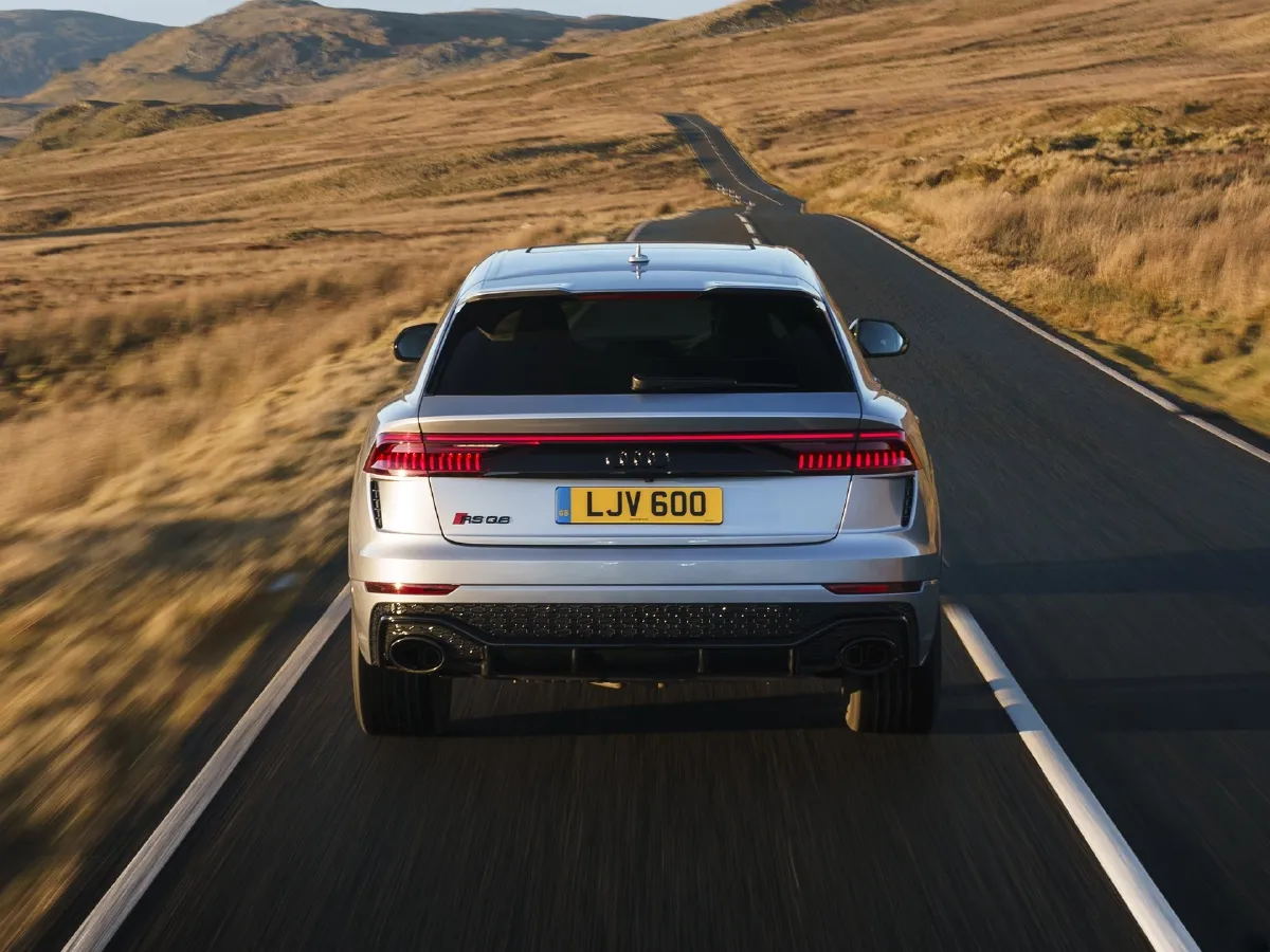 Audi RS Q8,autocango,china used car exporter,china ev exporter,chinese used car exporter,chinese used ev exporter