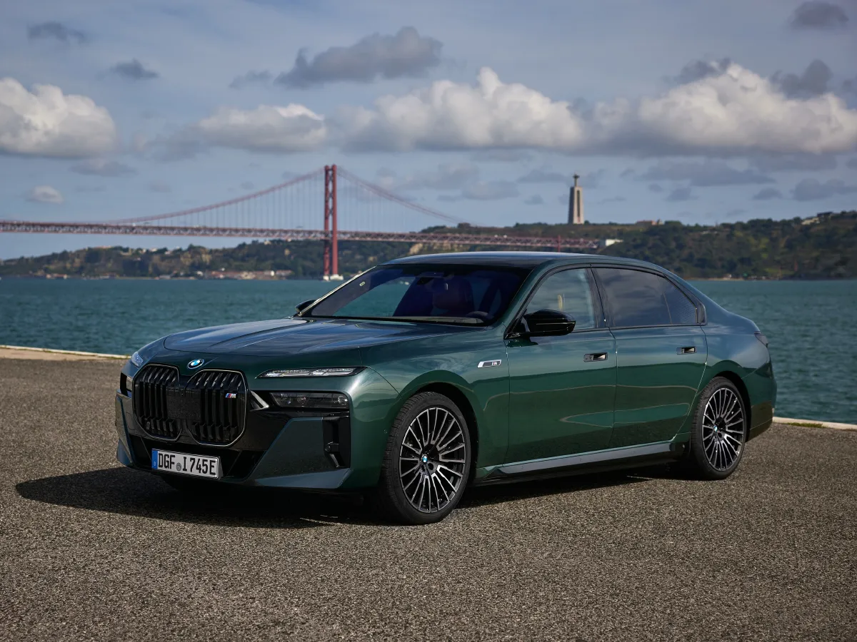 BMW i7,autocango,china used car exporter,china ev exporter,chinese used car exporter,chinese used ev exporter