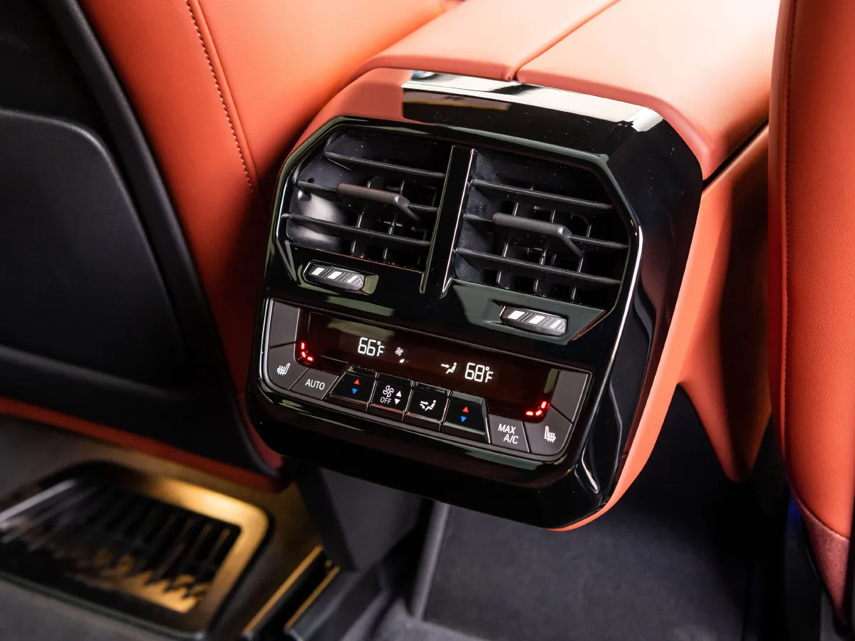 BMW iX,autocango,china used car exporter,china ev exporter,chinese used car exporter,chinese used ev exporter