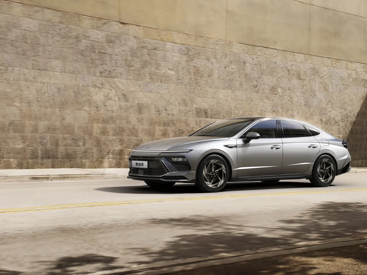 Hyundai Sonata,autocango,china used car exporter,china ev exporter,chinese used car exporter,chinese used ev exporter