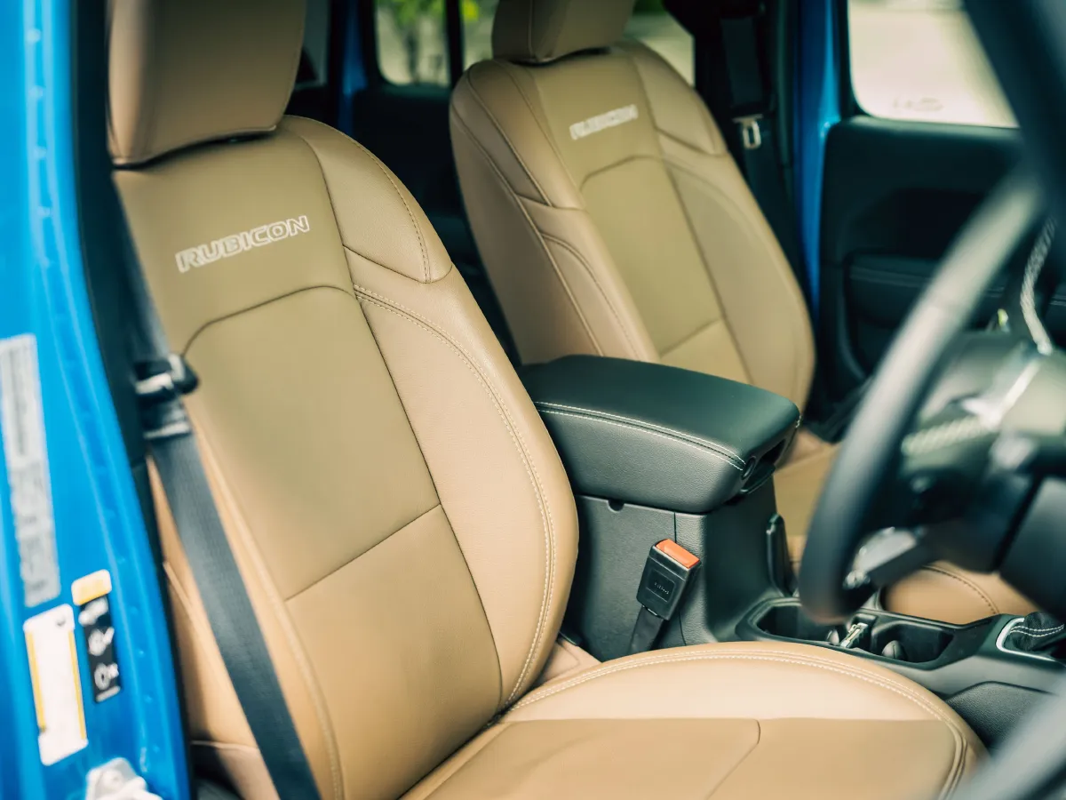 Jeep Gladiator,autocango,china used car exporter,china ev exporter,chinese used car exporter,chinese used ev exporter Jeep Gladiator,autocango,china used car exporter,china ev exporter,chinese used car exporter,chinese used ev exporter